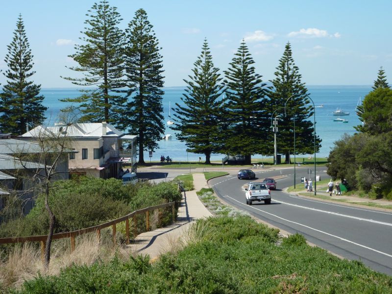Sorrento - Point Nepean Road - View east along Pt Nepean Rd towards Esplanade