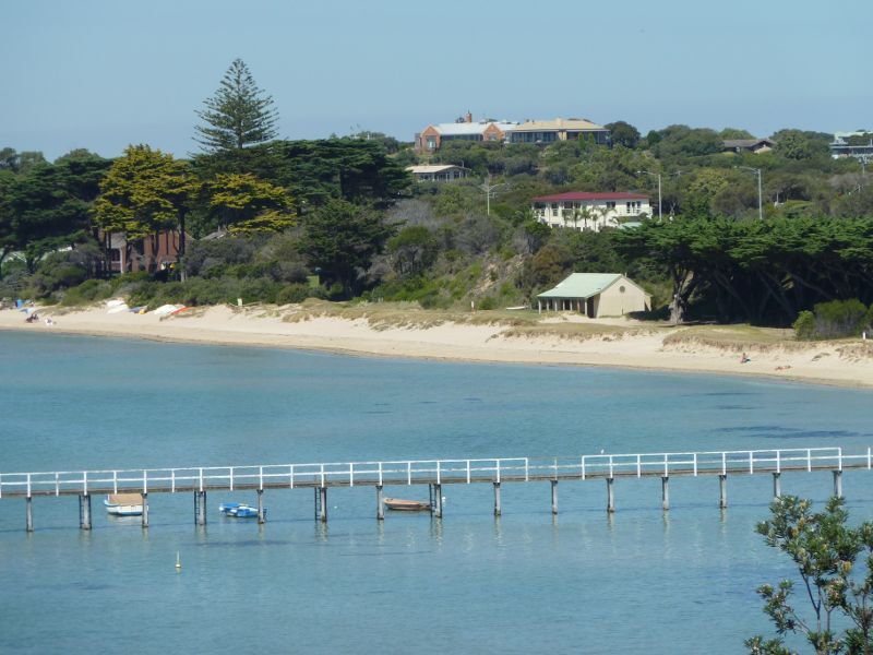 Sorrento - Views from cliffs above Policemans Point: View over jetty at Sorrento Front Beach
