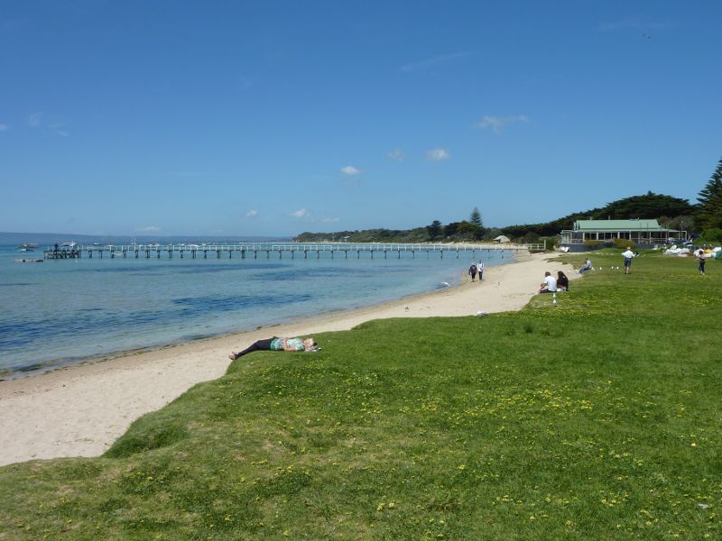Sorrento - Western end of Sorrento Front Beach - View south-east along beach and foreshore towards jetty