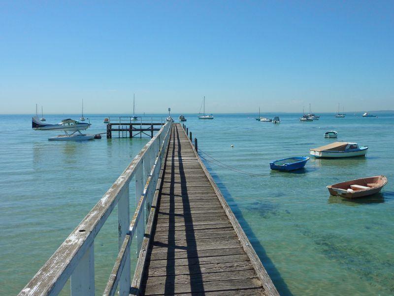 Sorrento - Western end of Sorrento Front Beach: View along jetty