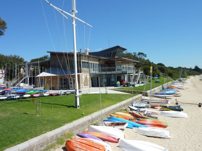 Sorrento - Sorrento Front Beach at Sorrento Sailing Couta Boat Club: Beach in front of sailing club