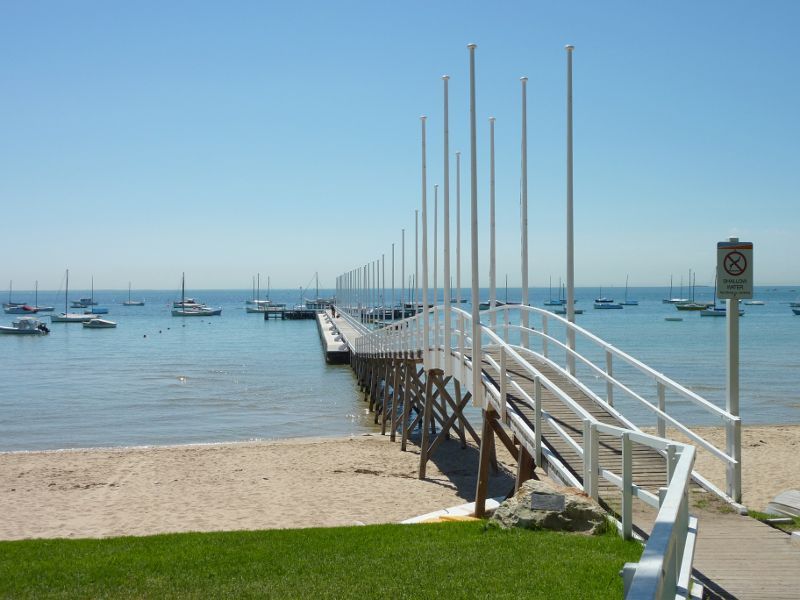 Sorrento - Sorrento Front Beach at Sorrento Sailing Couta Boat Club: Entrance to jetty