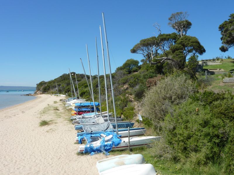 Sorrento - Sorrento Front Beach at Sorrento Sailing Couta Boat Club: View east along beach from jetty