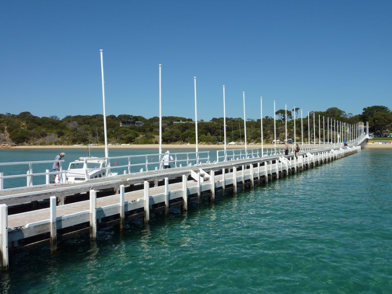Sorrento - Sorrento Front Beach at Sorrento Sailing Couta Boat Club: View along jetty back to shore