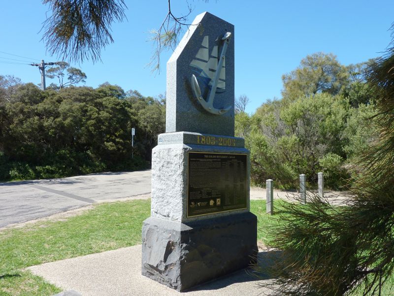 Sorrento - Eastern Sister and Collins Settlement Historic Site, Port Phillip: Collins Settlement monument, Leggett Way