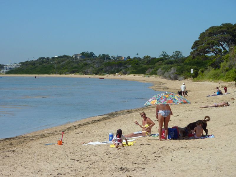 Sorrento - Camerons Bight, Port Phillip: South-easterly view along beach