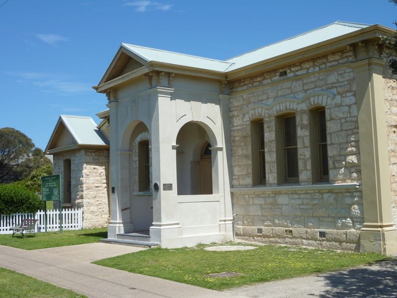 Sorrento - Sorrento Museum and Pioneer Memorial Gardens, Melbourne Road and Ocean Beach Road: Mechanics Institute (Sorrento Museum) viewed from Melbourne Rd