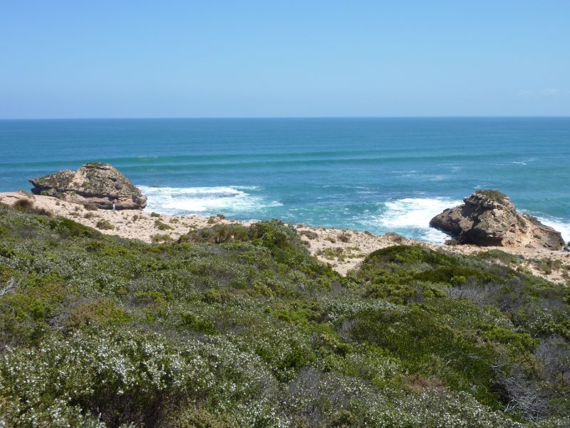 Sorrento - Diamond Bay, Bass Strait: Coastline south of Diamond Bay viewed from Mt St Pauls Lookout