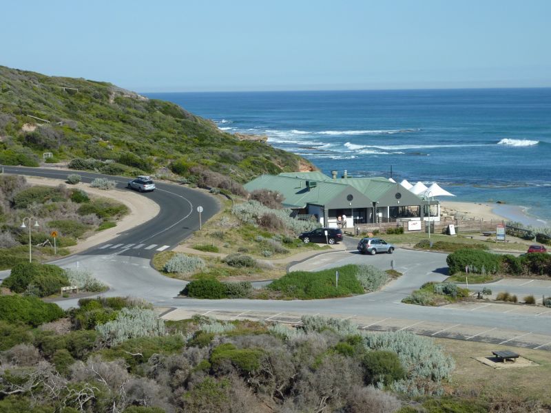 Sorrento - Sorrento Ocean Beach, Bass Strait: View towards car park and All Smiles cafe from path east of Coppins Lookout