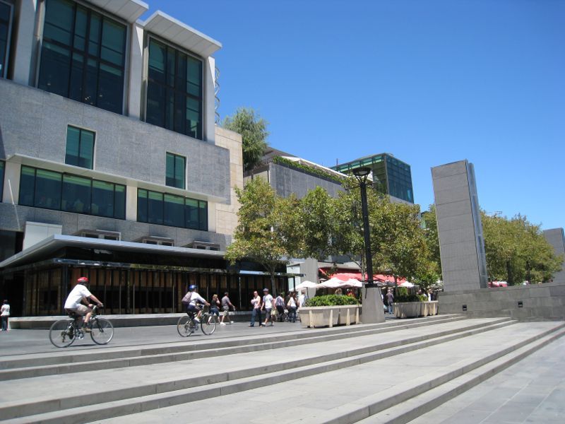 Southbank - Yarra Promenade and Yarra River: Yarra Promenade at Crown Entertainment Complex