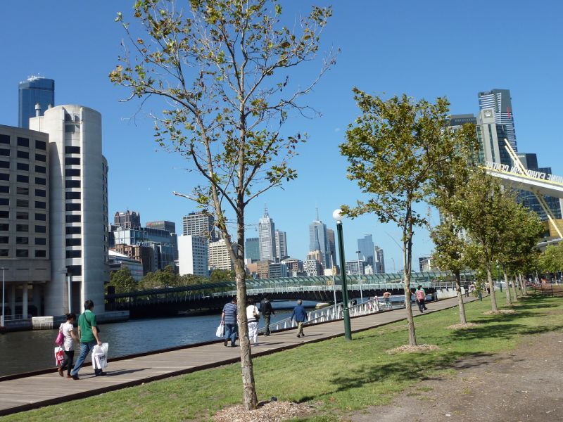 Southbank - South Wharf: Easterly view at Melbourne Exhibition Centre towards Spencer Street Bridge and city skyline