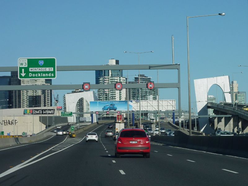 Southbank - West Gate Freeway: View east along West Gate Fwy at Montague St exit