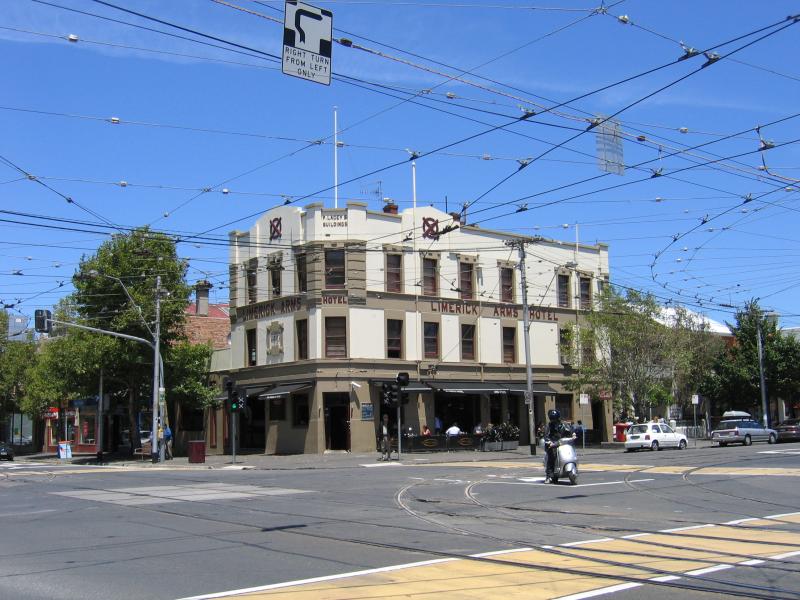 South Melbourne - Clarendon Street area and commercial centre: Limerick Arms Hotel, corner Clarendon St and Park St