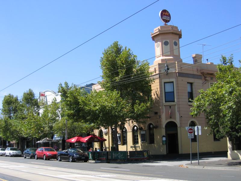 South Melbourne - Clarendon Street area and commercial centre: Cricket Club Hotel, corner Clarendon St and Thomas St