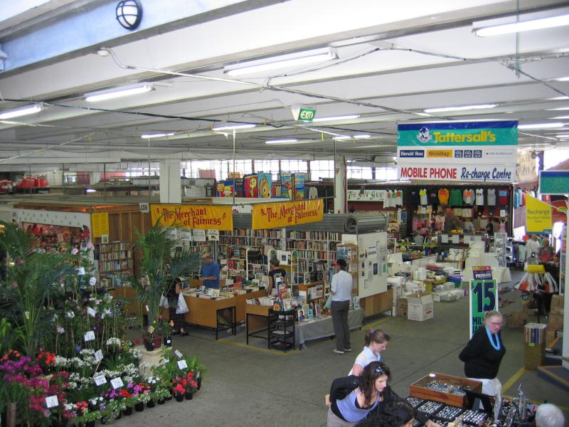 South Melbourne - South Melbourne Market: Market stalls