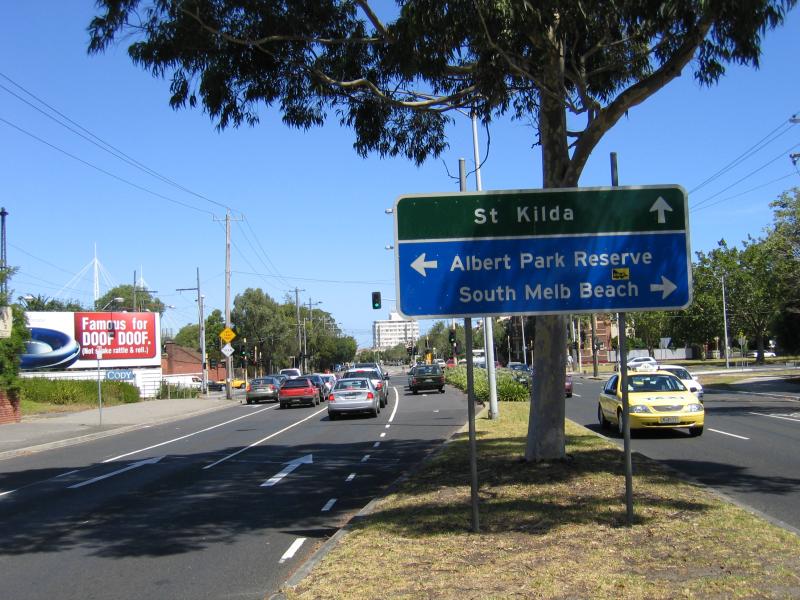 South Melbourne - Ferrars Street area: View south along Ferrars St towards Albert Rd