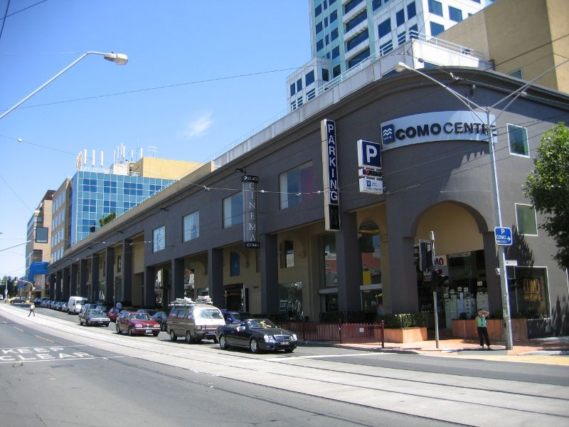 South Yarra - Shops along Toorak Road: Como Centre, view west along Toorak Rd at River St