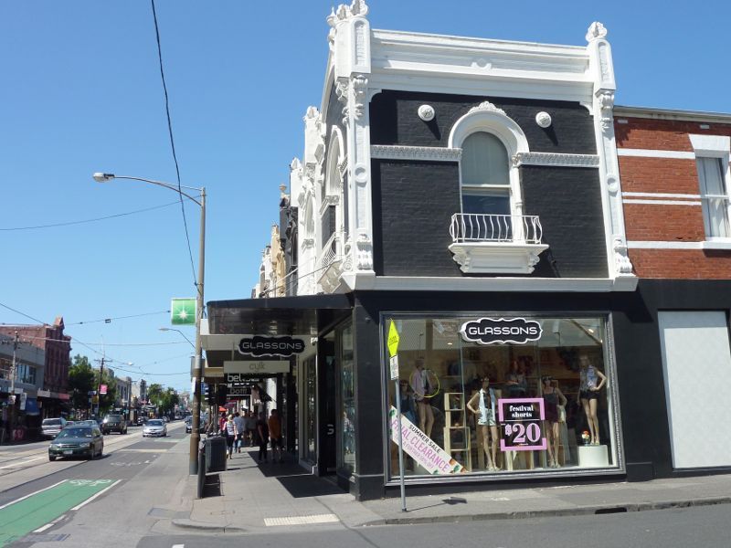 South Yarra - Chapel Street: View south along Chapel St at Fitzgerald St