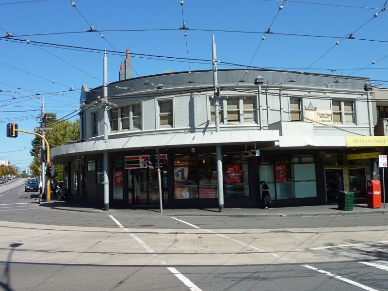 South Yarra - Domain Road - Shops on corner of Domain Rd and Park St
