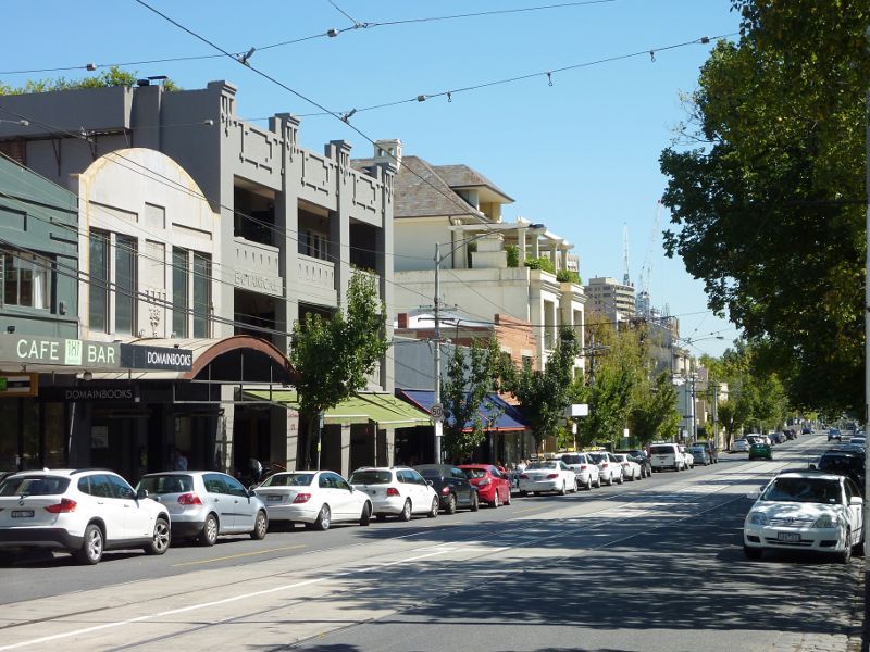 South Yarra - Domain Road: View west along Domain Rd west of Park St