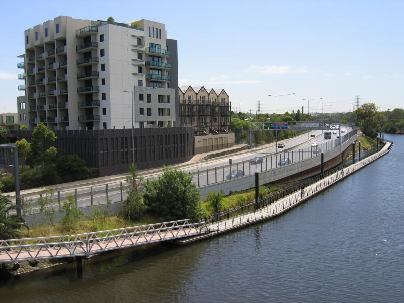 South Yarra - Yarra River around Church Street Bridge at Chapel Street: View east along the Monash Freeway and Yarra River from Church Street Bridge