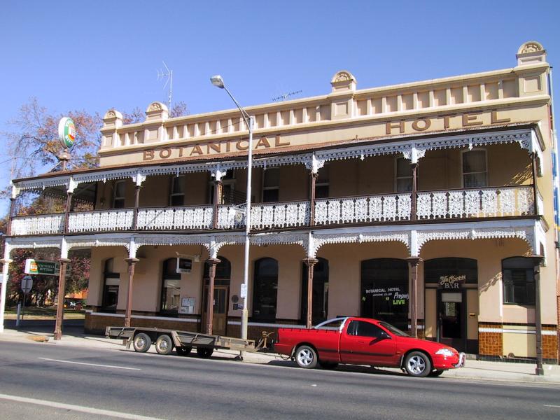 St Arnaud photos Travel Victoria & visitor guide