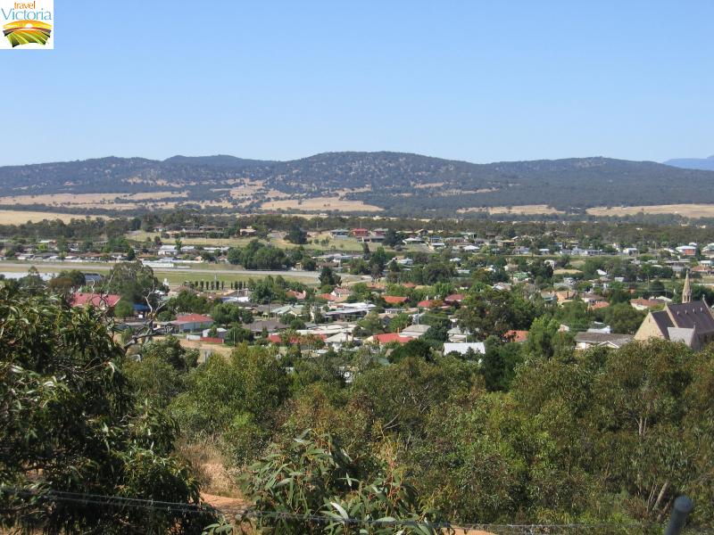 Stawell - Big Hill Lookout: view south