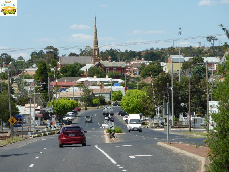 Stawell - View north-east along Seaby St towards railway line