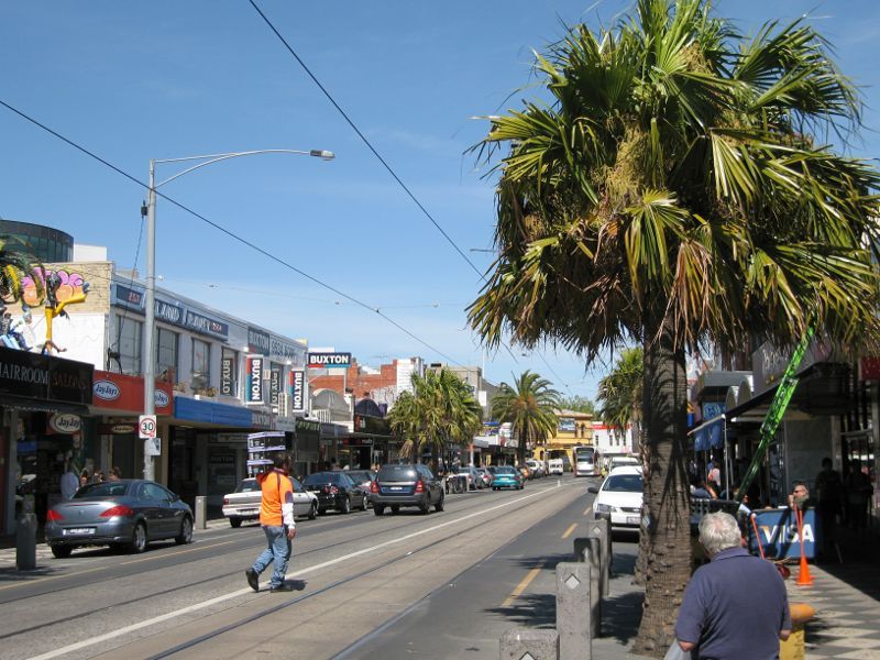 St Kilda - Acland Street shops: View south-east along Acland St south of Belford St