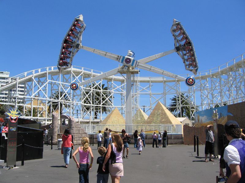 St Kilda - Luna Park, The Esplanade: Pharaoh's Curse ride
