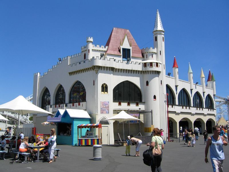 St Kilda - Luna Park, The Esplanade: Food outlets and function rooms