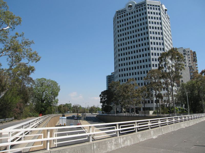 St Kilda - St Kilda Junction: View west along Queens Rd from St Kilda Rd overpass