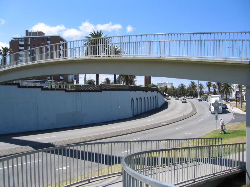 St Kilda - Jacka Boulevard: Footbridge over Jacka Bvd