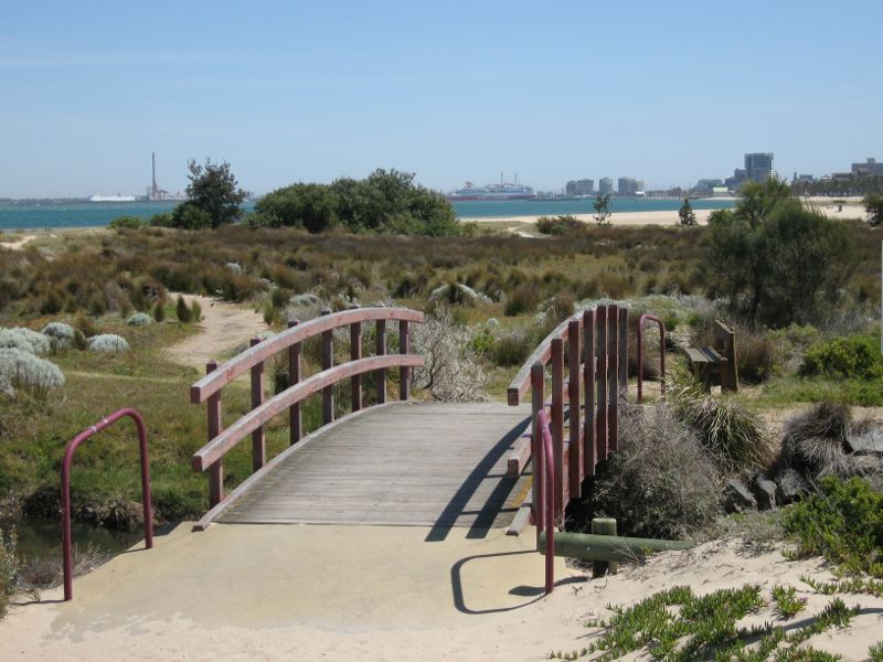St Kilda - West Beach along Pier Road: Footbridge through foreshore at northern end of Pier Rd