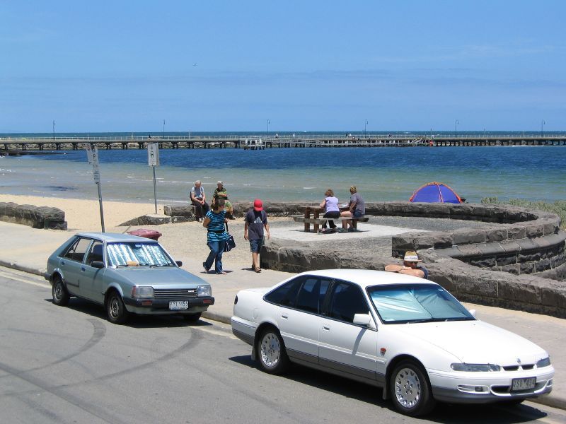 St Kilda - West Beach along Pier Road: View from Pier Rd towards St Kilda Pier