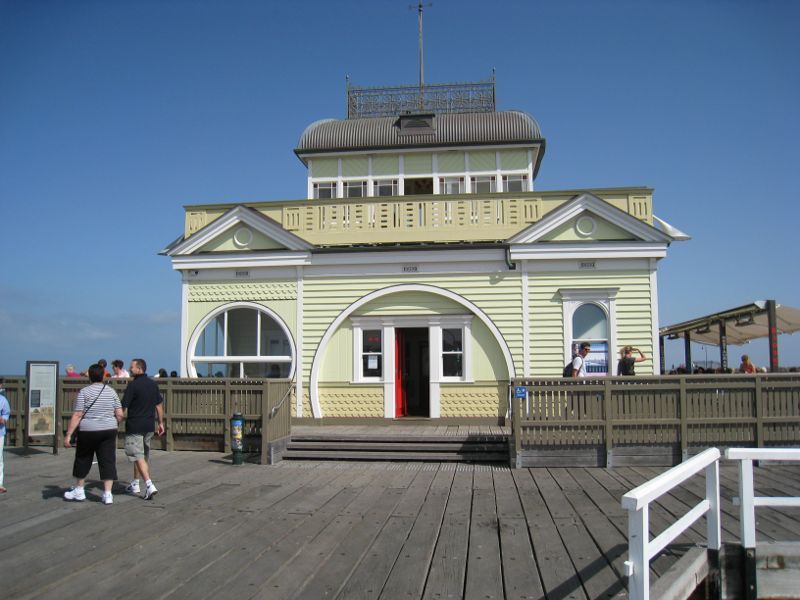 St Kilda - St Kilda Pier and St Kilda Harbour: St Kilda Pier Kiosk