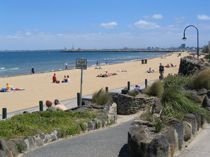 St Kilda - St Kilda Beach, Brooks Jetty and foreshore gardens: View north-west along foreshore and beach
