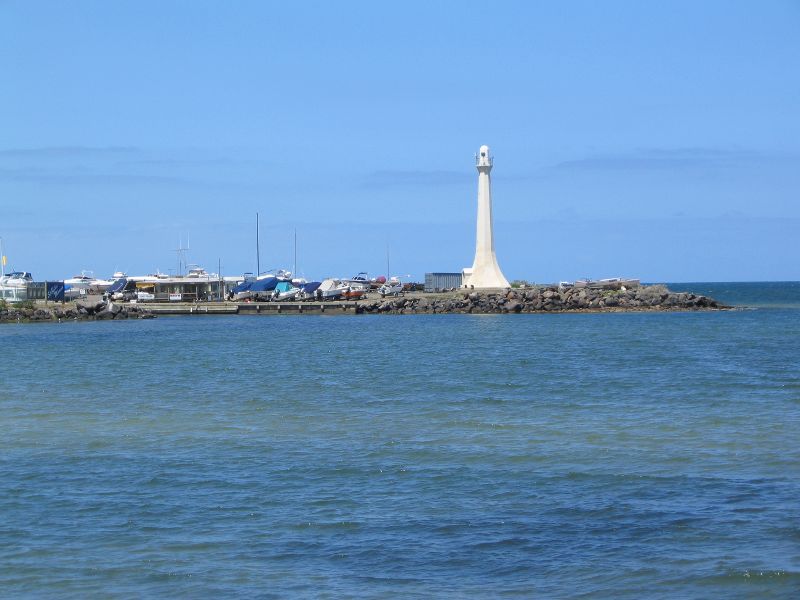 St Kilda - St Kilda Beach, Brooks Jetty and foreshore gardens: View towards St Kilda Marina from Brooks Jetty