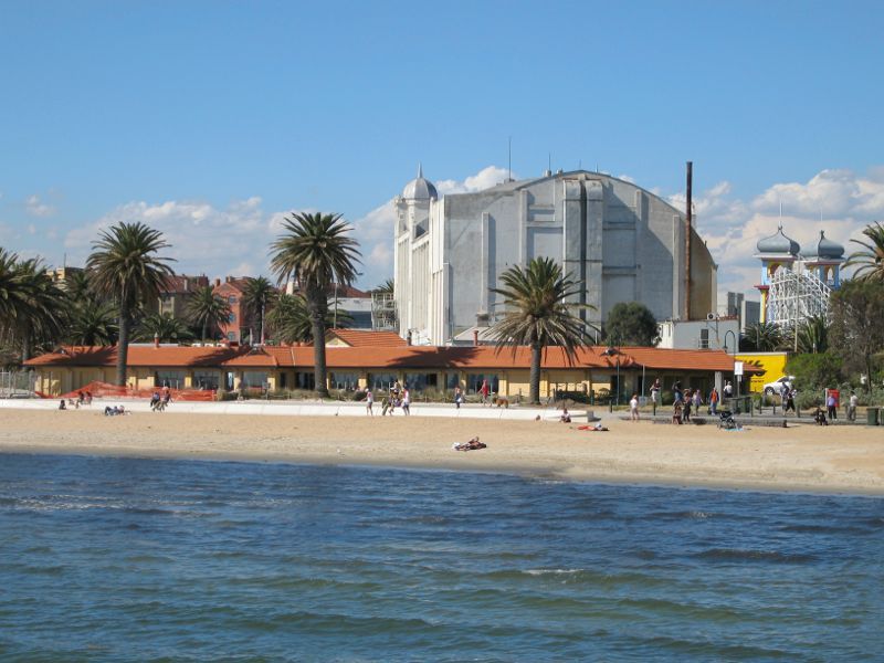 St Kilda - St Kilda Beach, Brooks Jetty and foreshore gardens: View from jetty towards beach and Donovans Restaurant