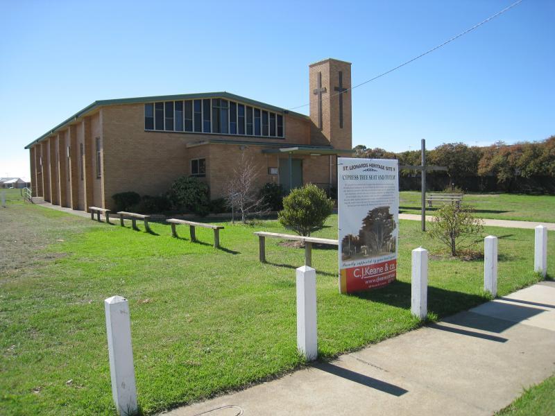 St Leonards - Shops and commercial centre, Murradoc Road: Catholic Church, Murradoc Rd near Wattletree Av