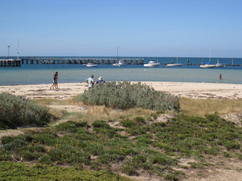 St Leonards - Harvey Park and foreshore reserve between Murradoc Road and Dudley Parade: View east across beach towards arm of pier