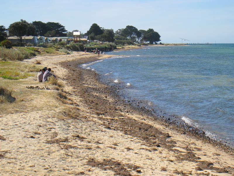 St Leonards - Jetty, boat ramp and surroundings, Bluff Road at Leviens Road: View north along beach, north of jetty