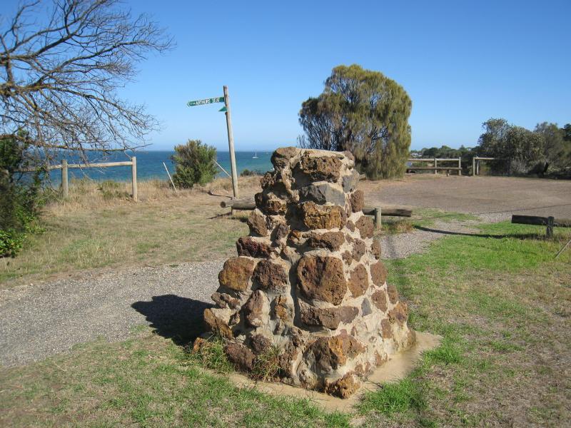 St Leonards - The Bluff and surrounding coast, Bluff Road: Monument at The Bluff lookout