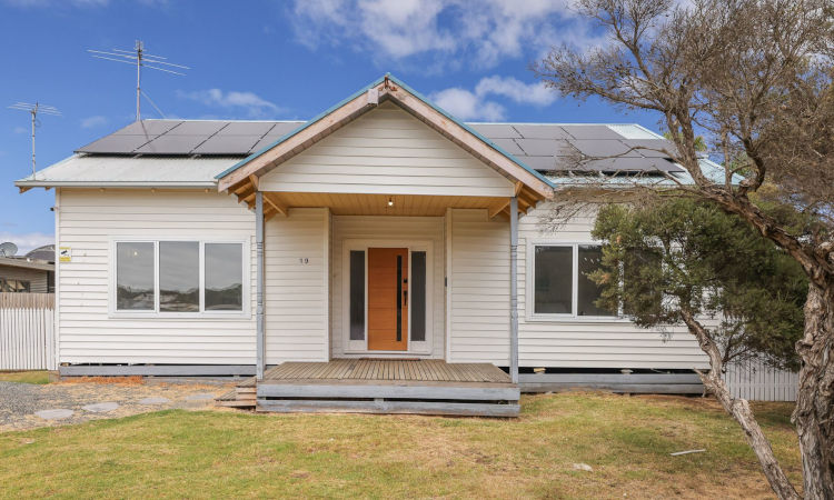Surf Beach Remote Retreat, Surf Beach