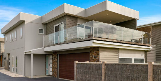 Swan Bay Views