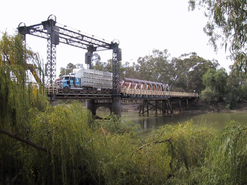 Swan Hill - Murray River and Riverside Park: View of bridge across Murray River from Riverside Park