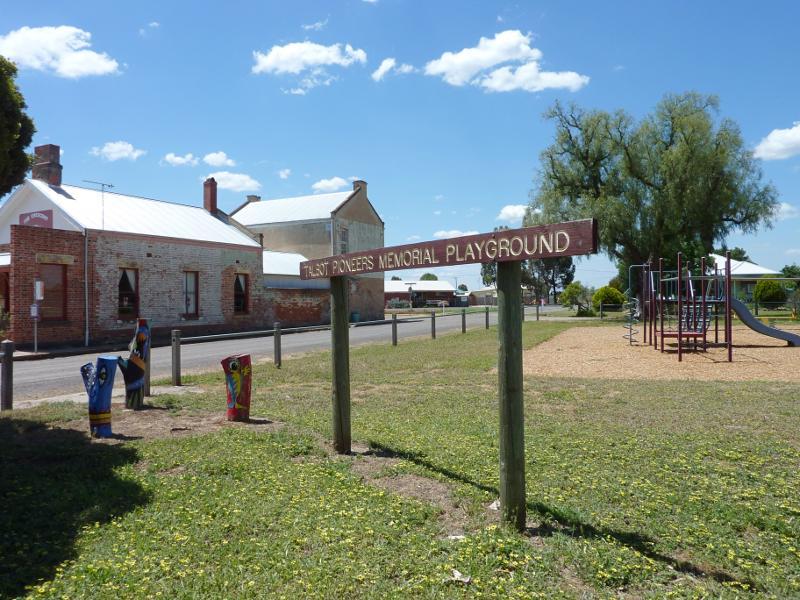 Talbot - Shops and commercial centre along Scandinavian Crescent: Talbot Pioneers Memorial Playground, corner Scandinavian Cr and Fyfe St
