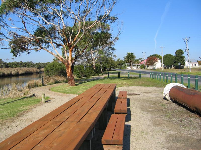 Tarwin Lower - Picnic area and Tarwin River at The Long Table, River Drive near Ripple Landing: View towards end of The Long Table and river