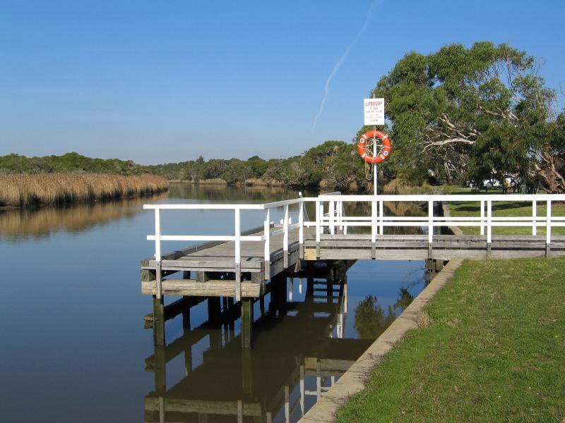 Tarwin Lower - Picnic area and Tarwin River at The Long Table, River Drive near Ripple Landing: Jetty on Tarwin River