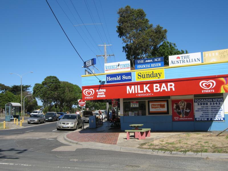 Tooradin - Shops and commercial centre, South Gippsland Highway: View east along South Gippsland Hwy service road at Mickle St
